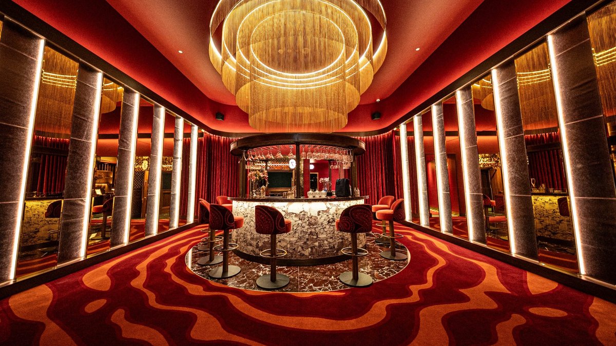 Abu Dhabi’s Starlight cinema redefines luxury with Art Deco craftsmanship Abu Dhabi’s Starlight cinema redefines luxury with Art Deco craftsmanship - art deco cinema
