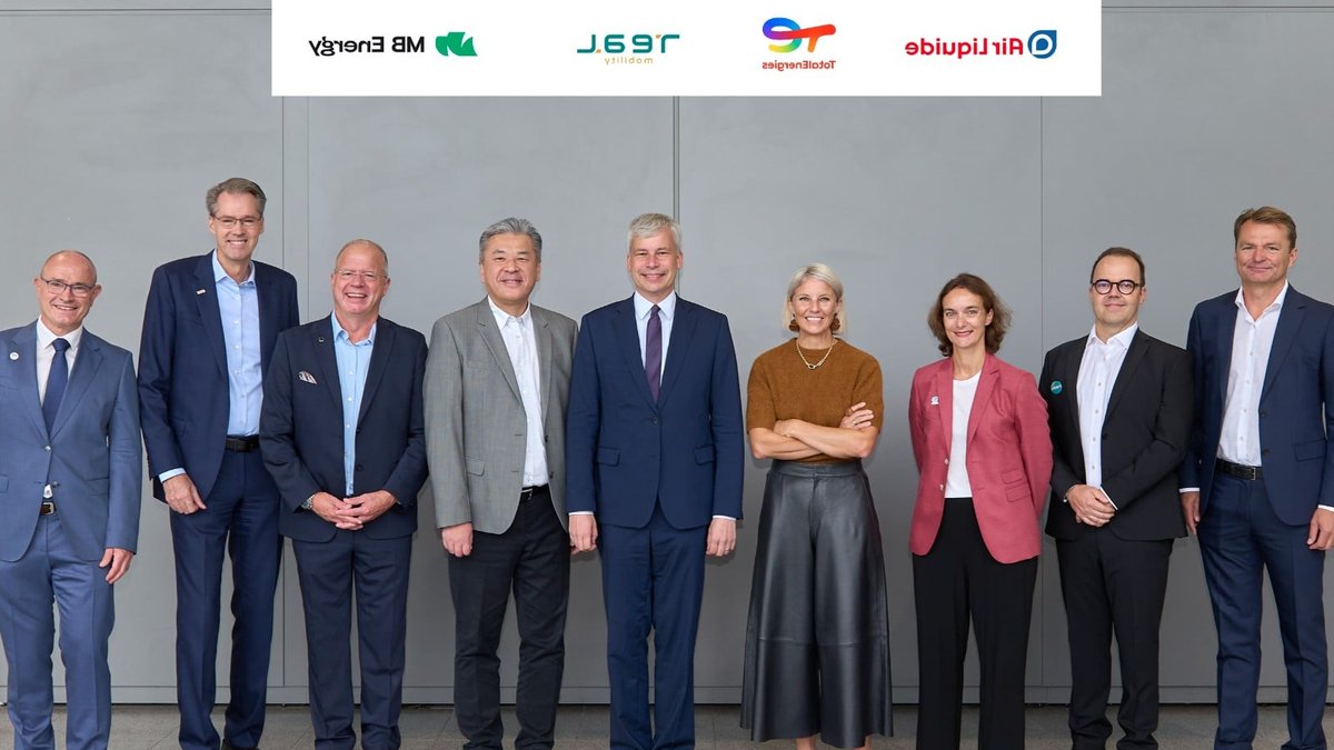 Auto and Energy Giants Launch Hydrogen Truck Alliance - hydrogen trucks