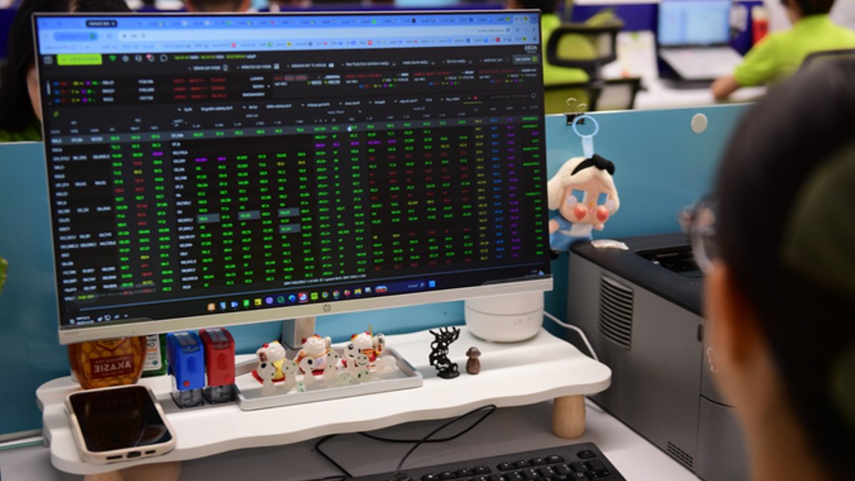 Vietnam’s FTSE-bound stocks show uneven fund ownership Vietnam’s FTSE-bound stocks show uneven fund ownership - vietnam ftse stocks