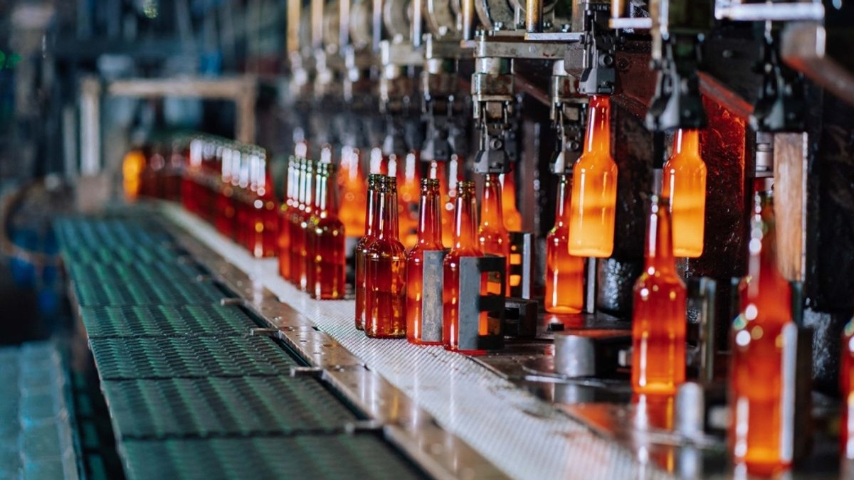 Singapore firms shift production overseas Singapore firms shift production overseas - singapore manufacturing