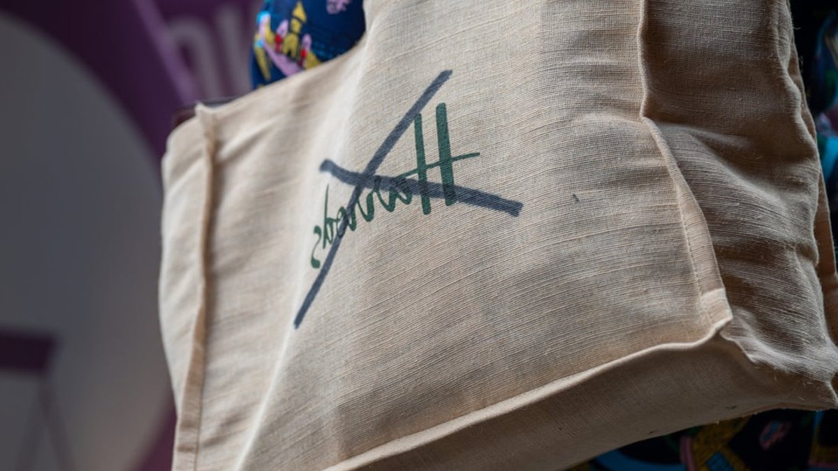Harrods sues Fayed estate for abuse payouts - abuse payouts