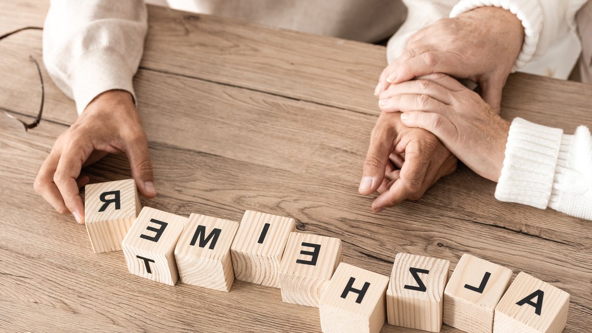Early-onset Alzheimer’s often misdiagnosed as depression Early-onset Alzheimer’s often misdiagnosed as depression - early-onset alzheimer’s