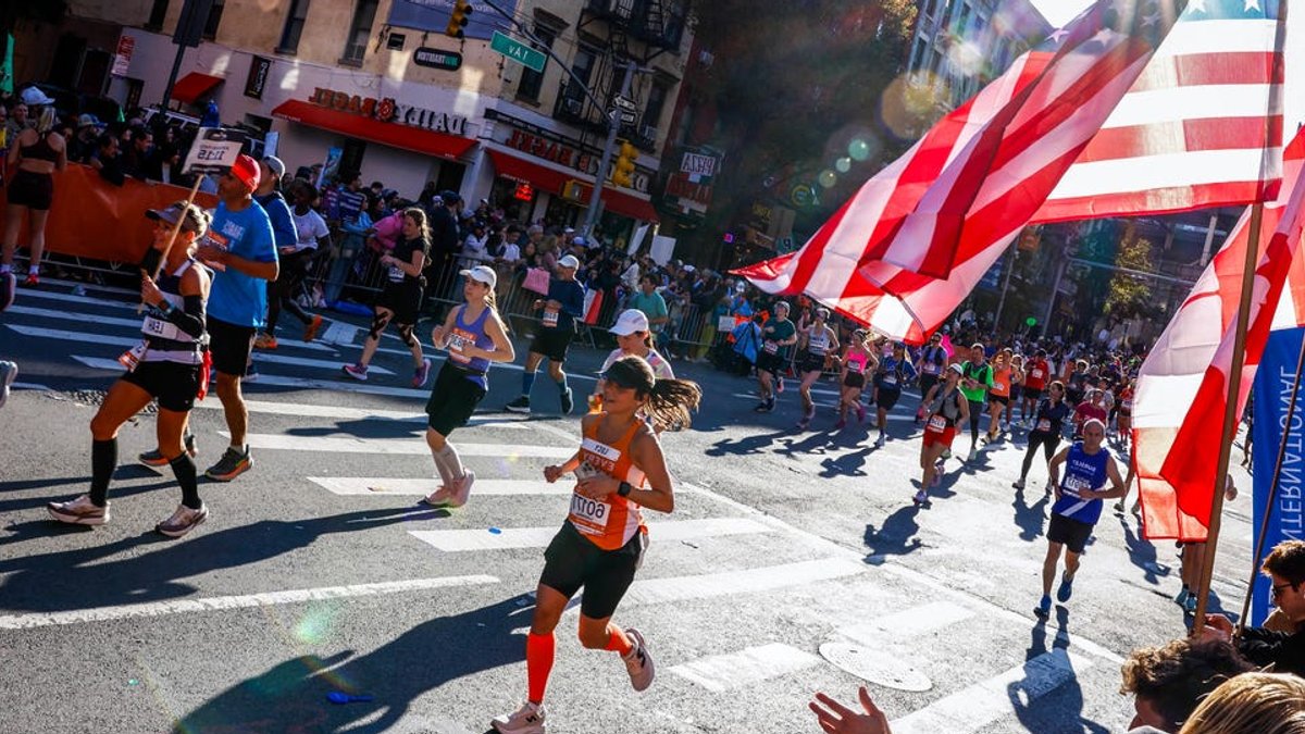 Focused Gaze Helps Marathoners Maintain Pace Near Finish - focused gaze