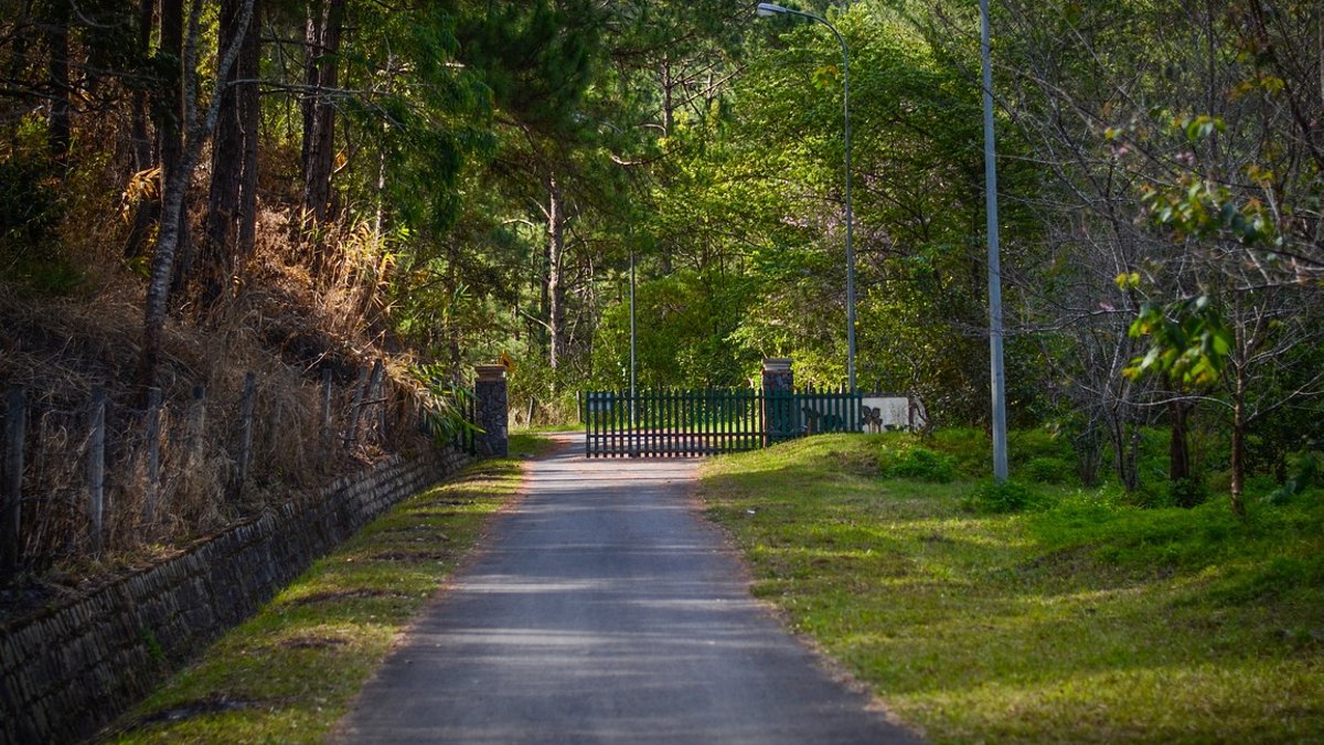Private, road, village, road, road, road, road, road, village.