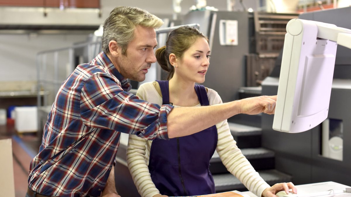 Small businesses gain from apprenticeship schemes - apprenticeship schemes