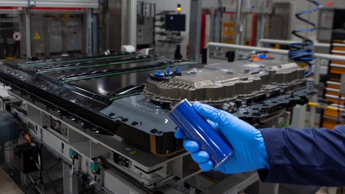Bosch warns EV battery repairs risk cutting car lifespans Bosch warns EV battery repairs risk cutting car lifespans - ev battery repairs
