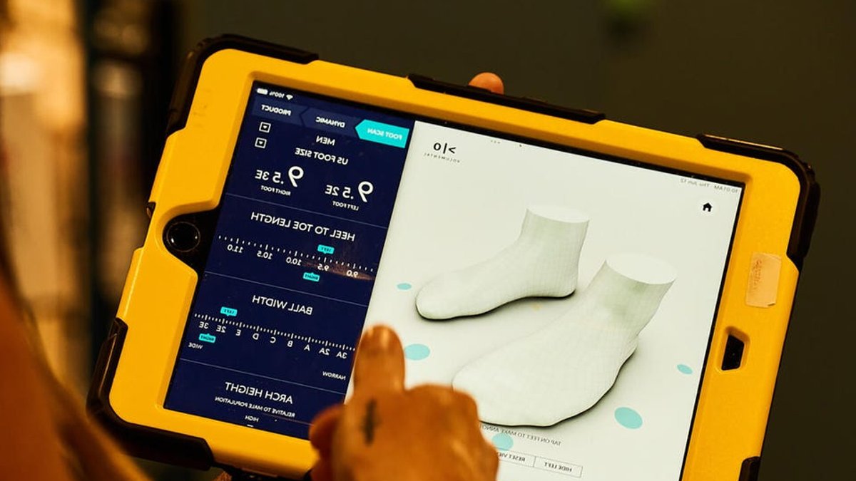 Running stores’ tech overrides personal preference - running shoe tech