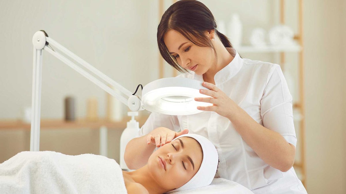 England’s cosmetic clinics face licensing uncertainty ahead England’s cosmetic clinics face licensing uncertainty ahead - cosmetic clinics licensing