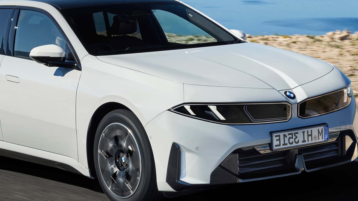 BMW unveils affordable electric hatchback for Europe BMW unveils affordable electric hatchback for Europe - affordable electric hatchback