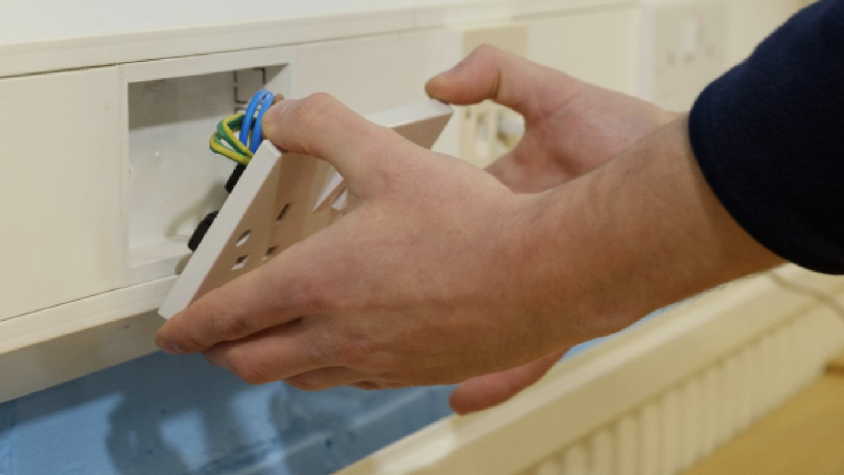 Public sector buildings need skilled contractors for safety - public sector safety