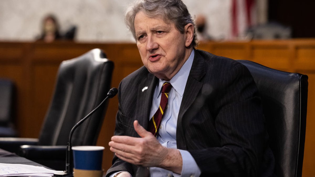 Kennedy Warns GOP on Economy as Polls Favor Dems - gop economy warning