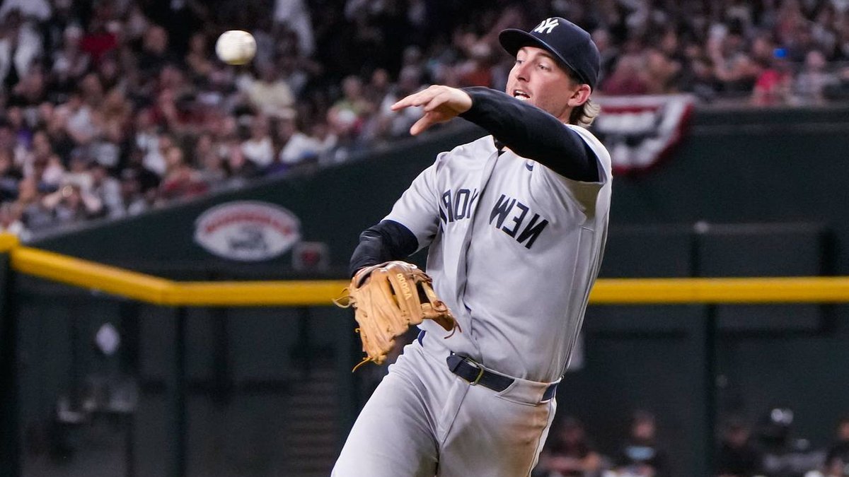 Yankees’ defense implodes in ALDS Game 2 Yankees’ defense implodes in ALDS Game 2 - yankees defense