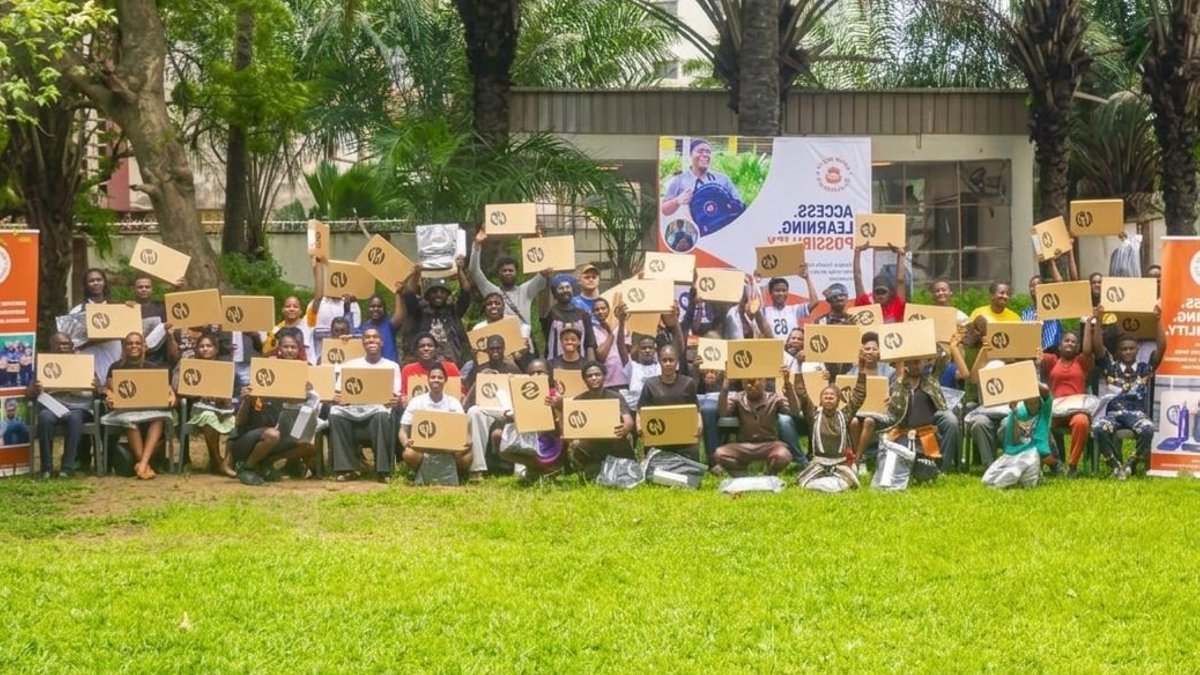 Laptops donated to Nigerian students Laptops donated to Nigerian students - laptops donated