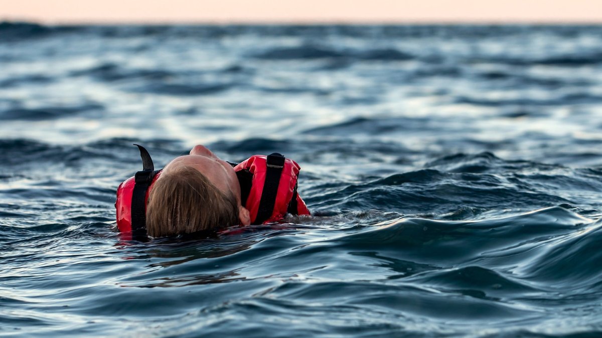 Researchers Identify Four Phases of Cold-Water Fatalities Researchers Identify Four Phases of Cold-Water Fatalities - cold water fatalities