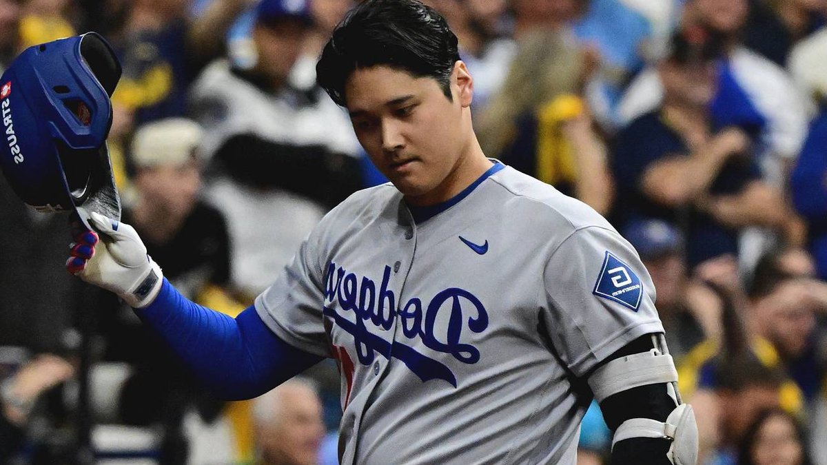 Dodgers weigh benching Ohtani amid slump Dodgers weigh benching Ohtani amid slump - ohtani slump