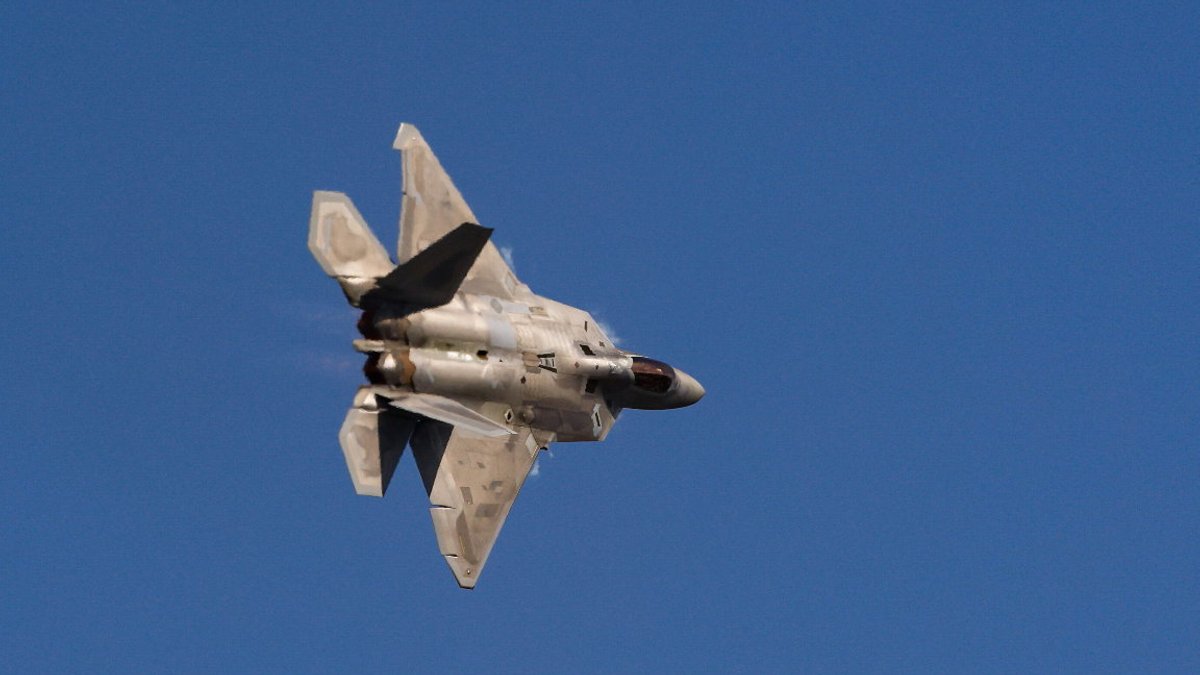 U.S. Military Faces F-22 Raptor Shortage Amid Evolving Threats - f-22 raptor