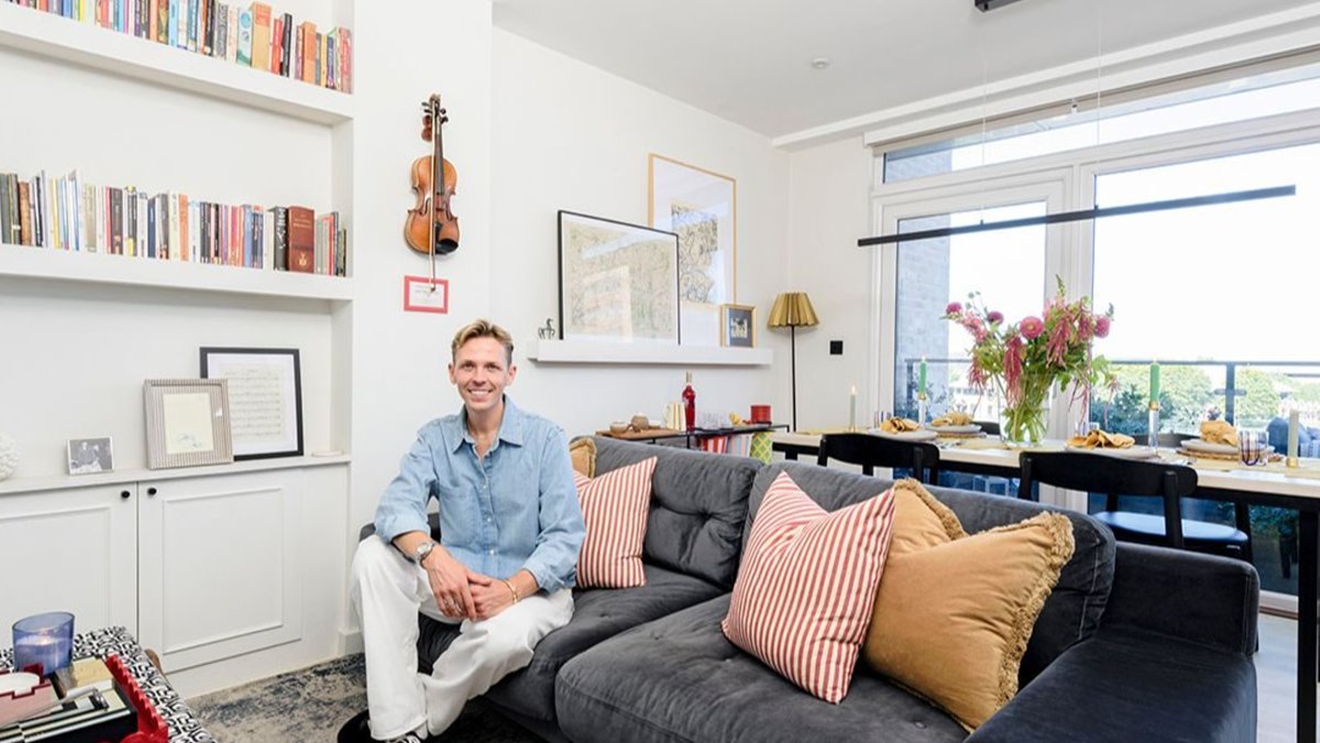 Contestant Rejects Design Rules to Transform Home - interior design transformation