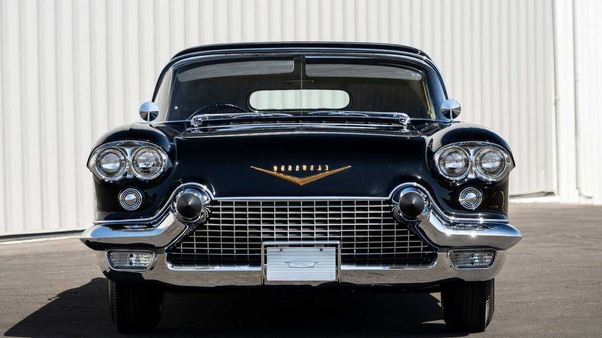 Rare Cadillac 'Dream Car' Fetches $494,500 at Auction Rare Cadillac 'Dream Car' Fetches $494,500 at Auction - cadillac dream car