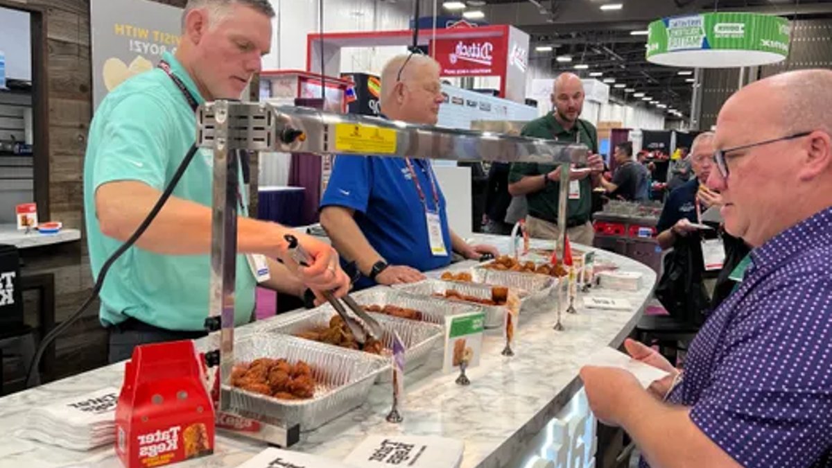 Trends emerge at convenience store expo Trends emerge at convenience store expo - convenience store