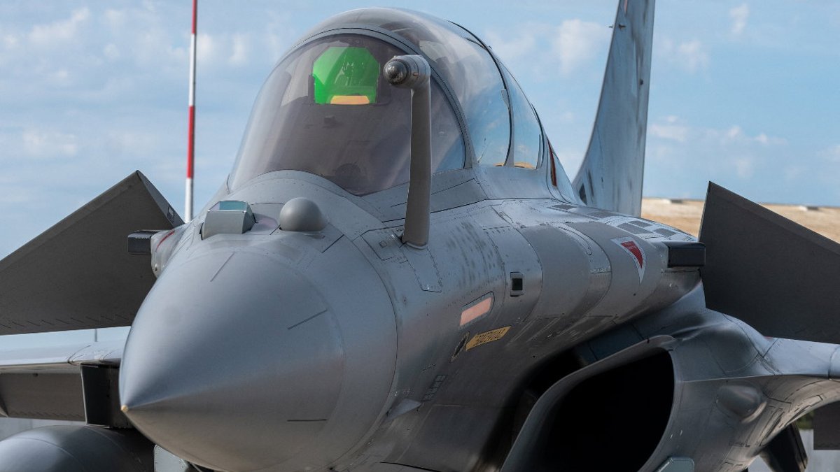 France Unveils Super Rafale Amid Defense Strategy Shift - france unveils