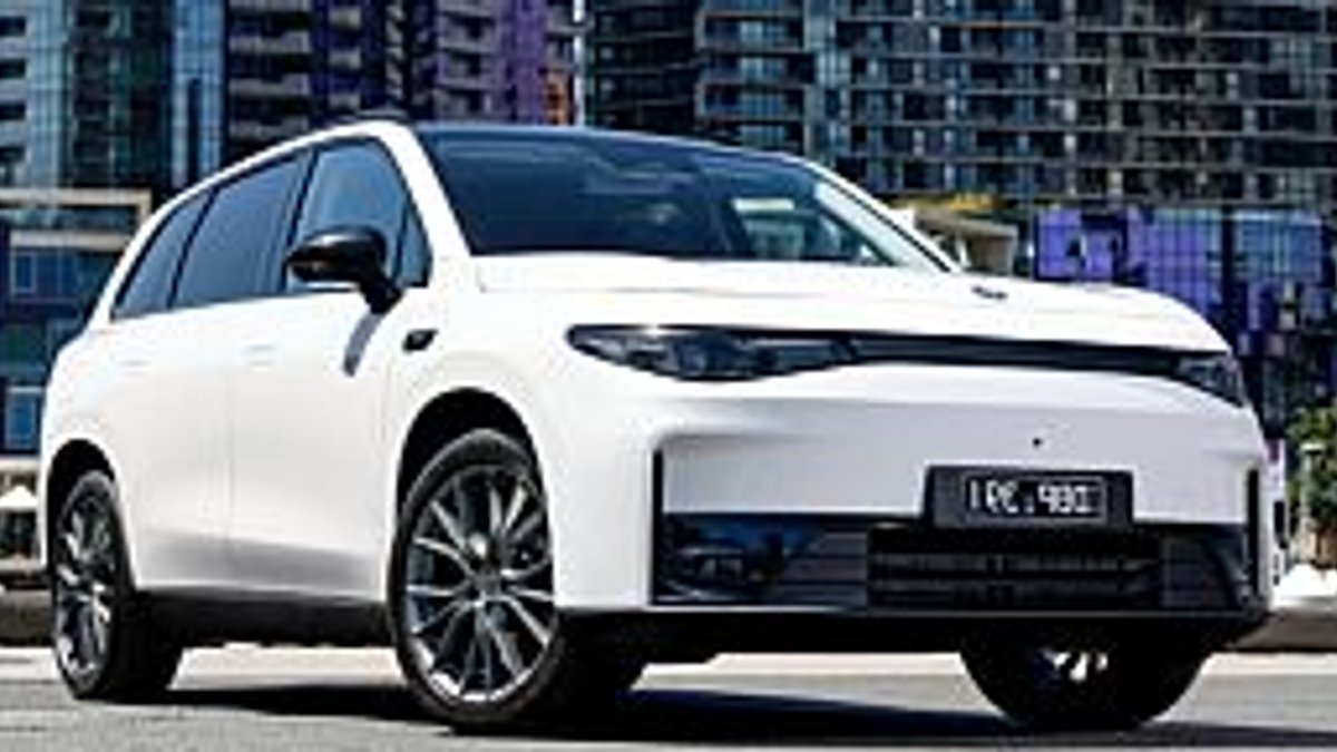 Leapmotor C10 Adds CarPlay, Android Auto in 2027 - carplay android auto