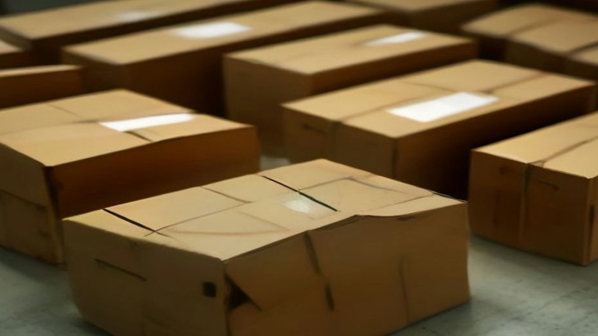 Marketplaces prepare for peak sales season Logistics center processing holiday orders.