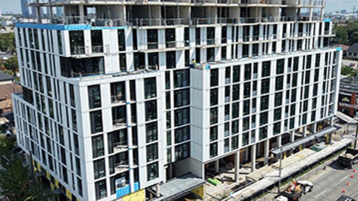 IRIDESA tops off new Etobicoke rental tower - etobicoke rental tower