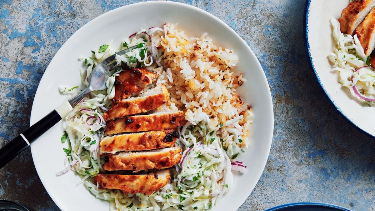 Chili Crisp Yogurt Chicken: A Flavorful Weeknight Delight - chili crisp