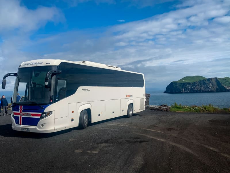 bus travel iceland bus