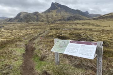 Rauðhóll hiking trail