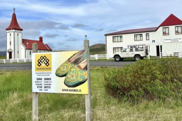 Snartarstaðir - District Folk Museum