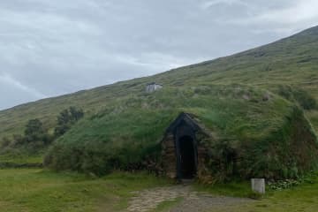 Eiriksstadir walking route