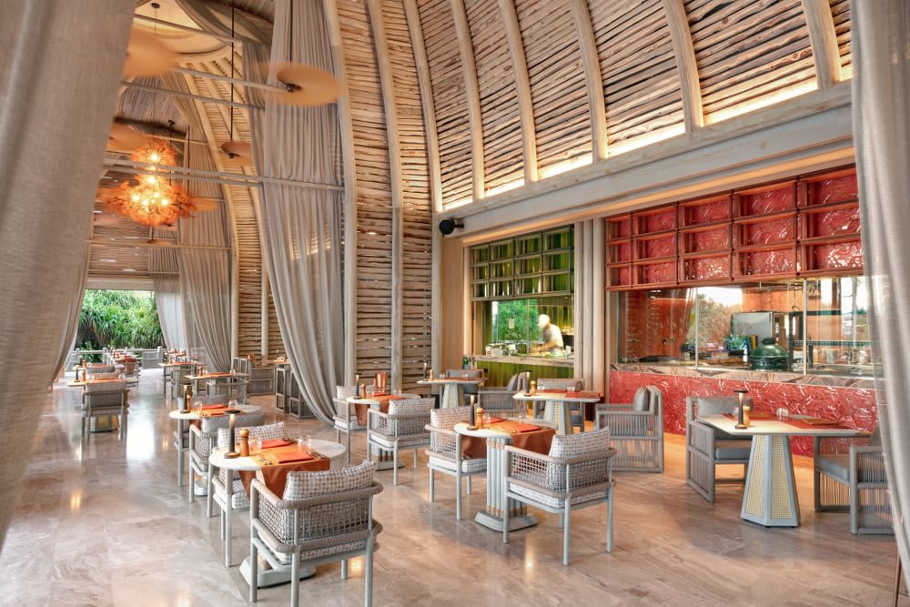 JOALI BEING - Culinary - FLOW - Dining Area - 1000 x 1000.jpg