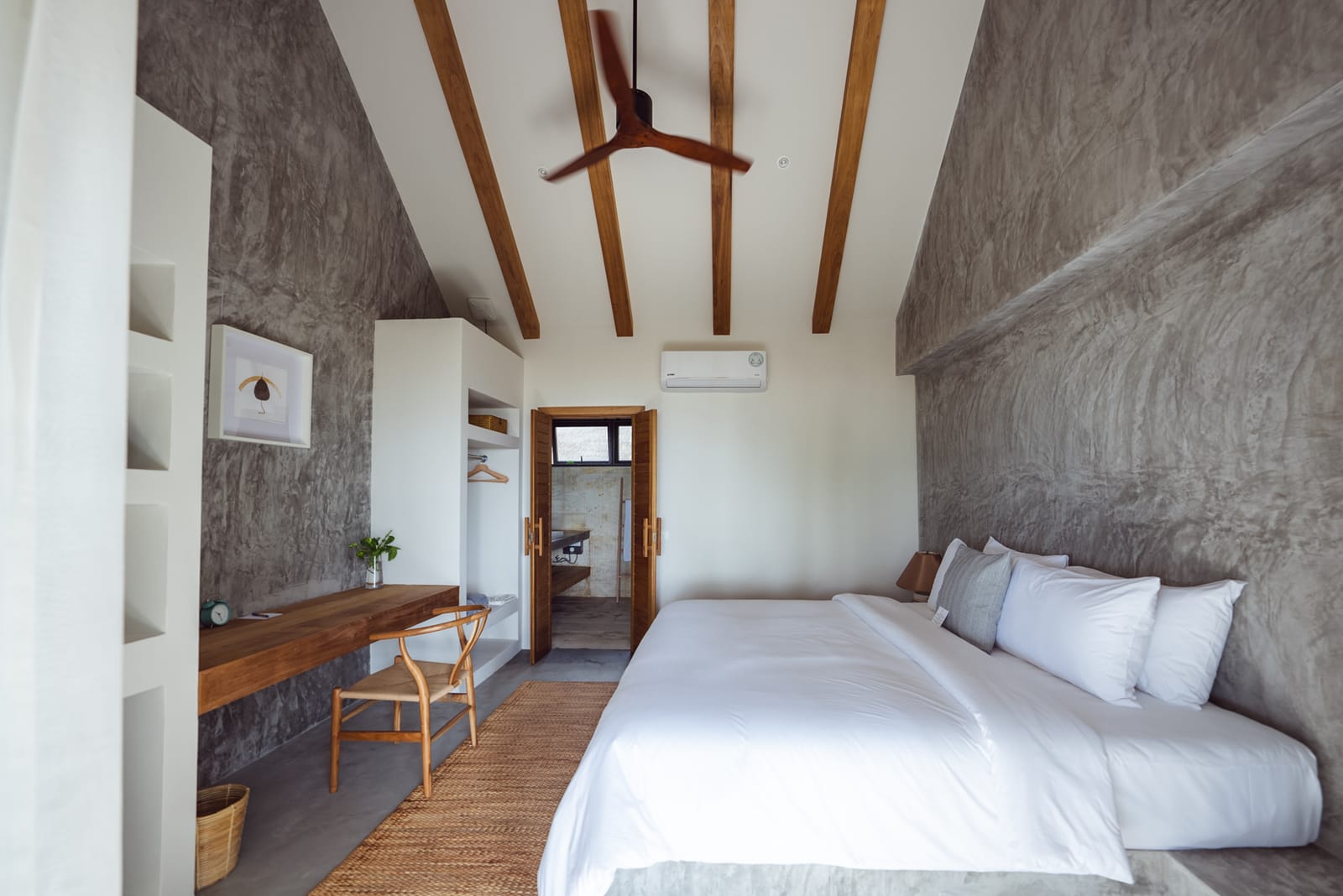 room1.jpg
