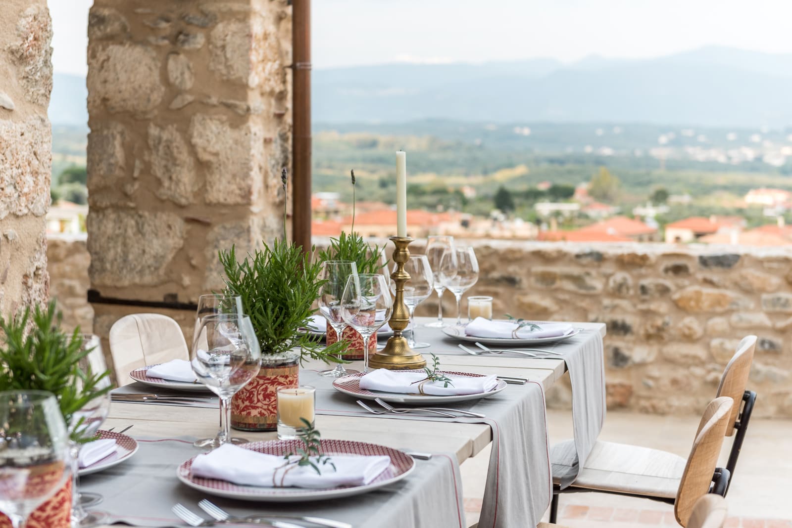 Leoncini Outdoor Dinning Area.jpg