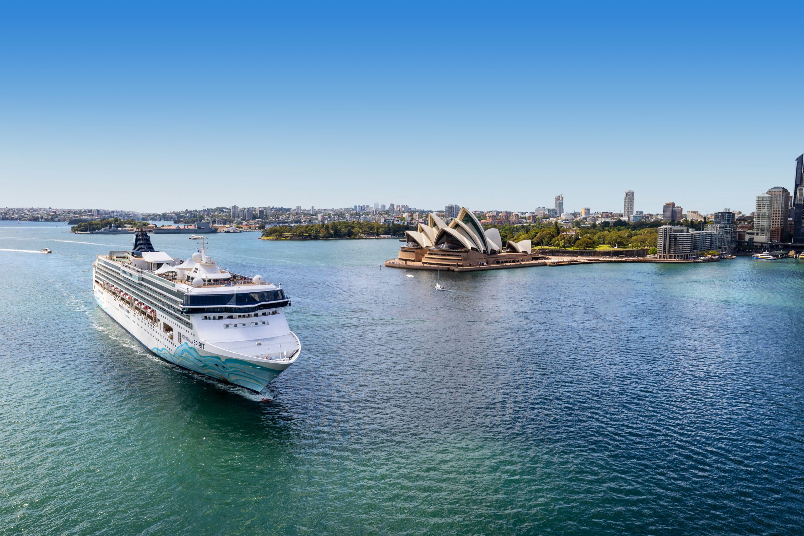 Pre-Cruise Hotel - Why Flying In the Night Before Your Cruise is Always Recommended