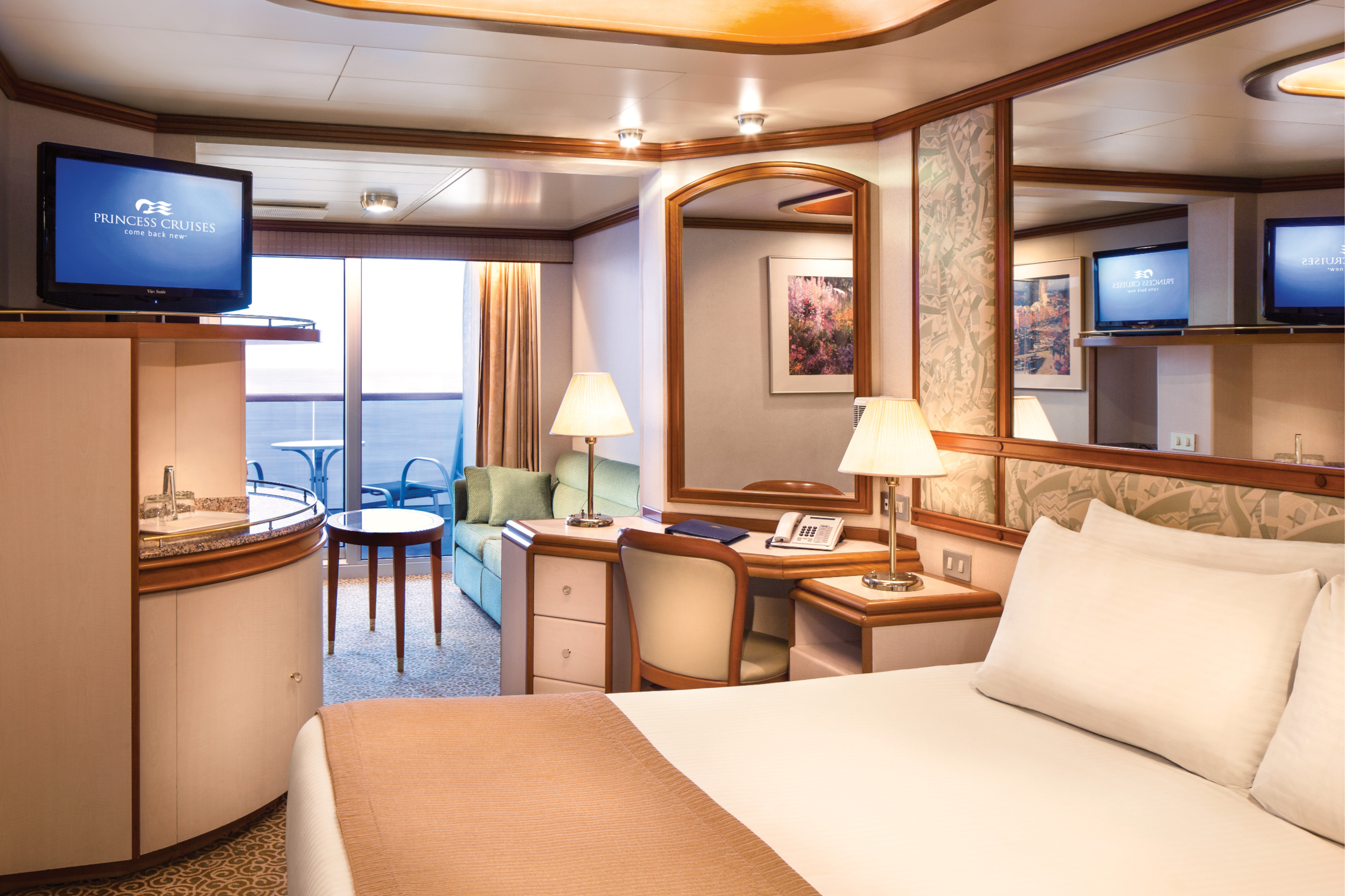 Tour All the Suite on Princess Cruises' Beautiful Grand Princess