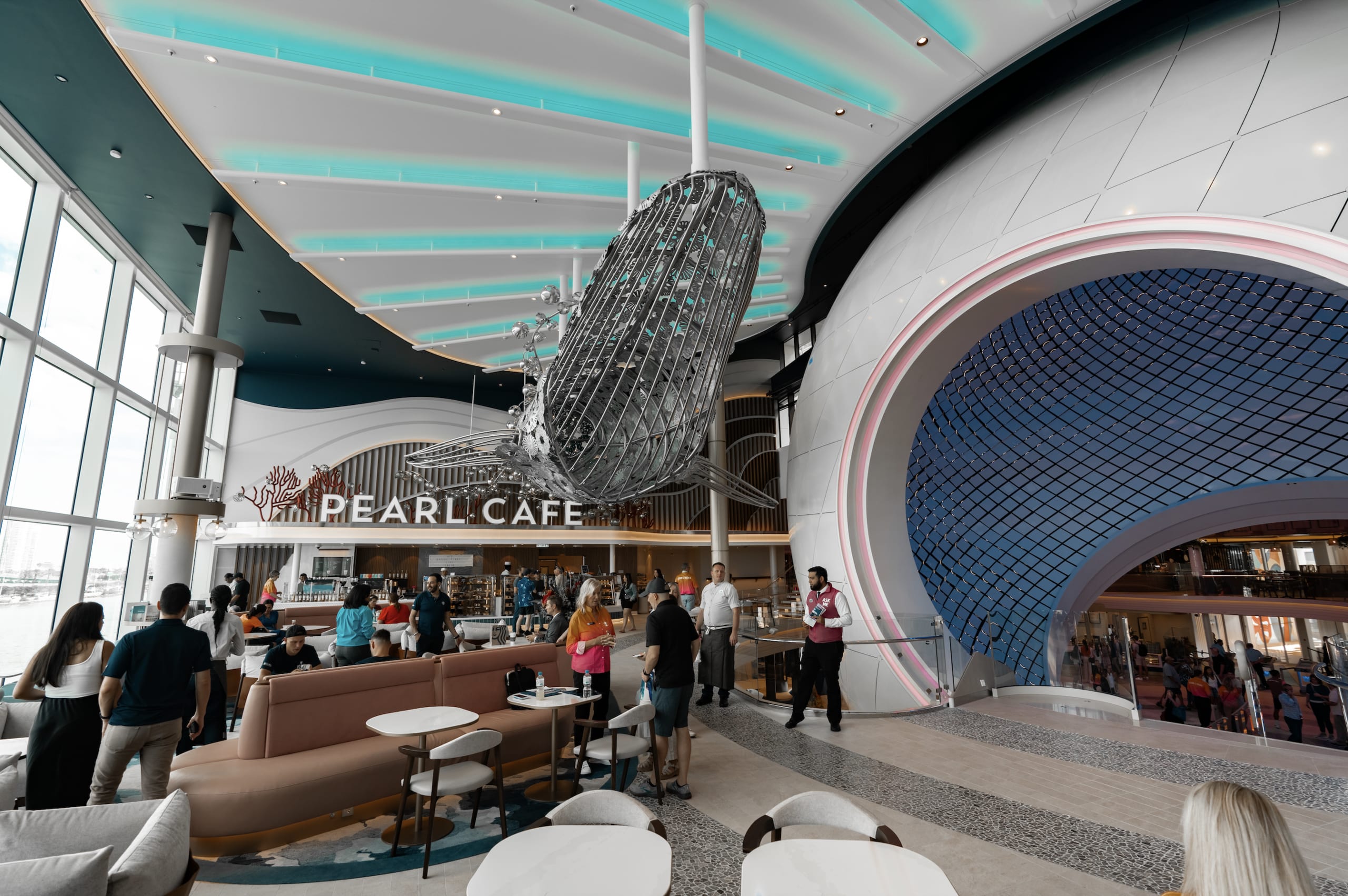 Royal Caribbean, Icon of the Seas, Harr Travel, Pearl Cafe