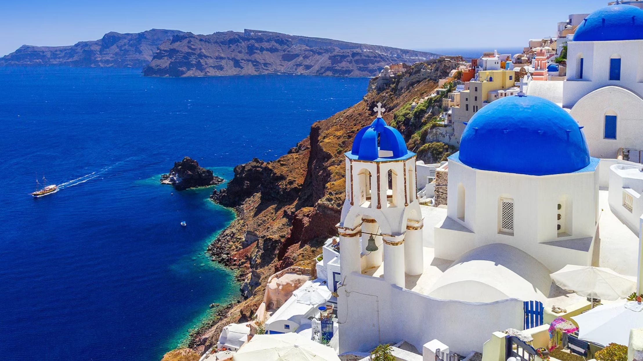 The Benefits to Exploring Greece via a Cruise