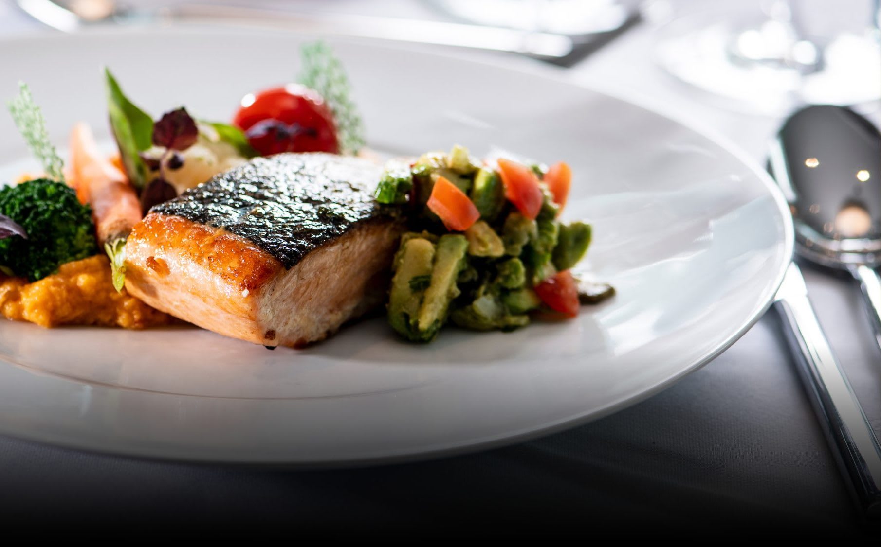 Avalon Waterways elegant dining room with panoramic views