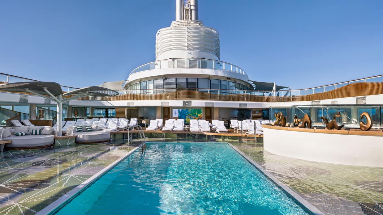 Pool Deck & Waves Grill on Oceania Allura