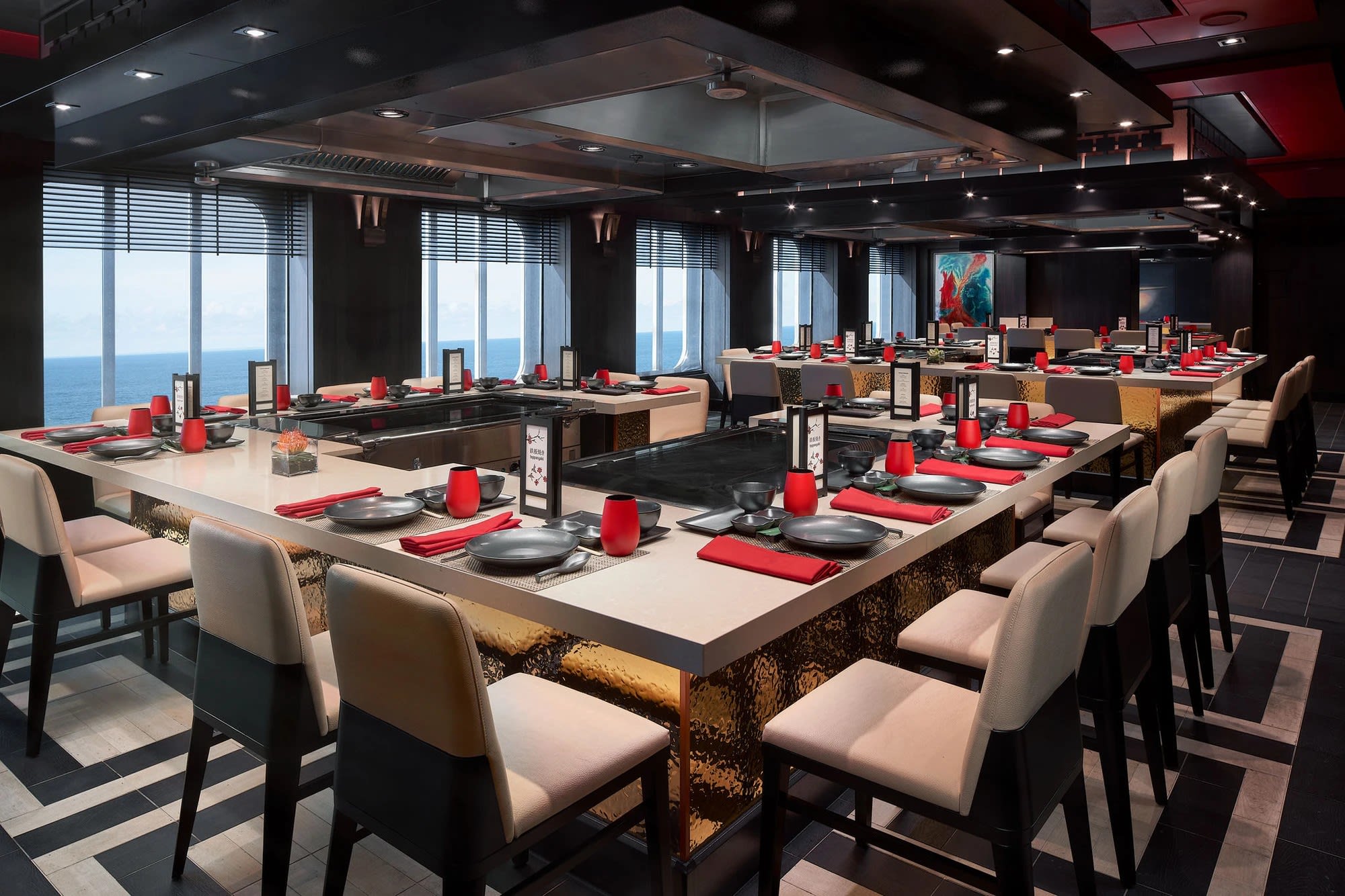 Teppanyaki & Deck 6 Dining on Norwegian Escape