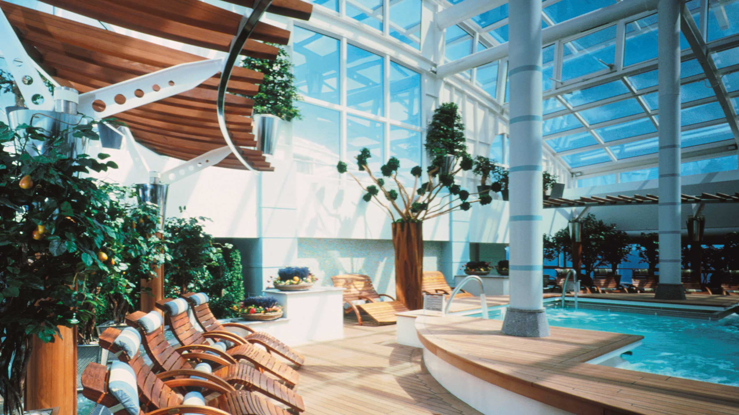 Solarium & Spa Café on Celebrity Millennium
