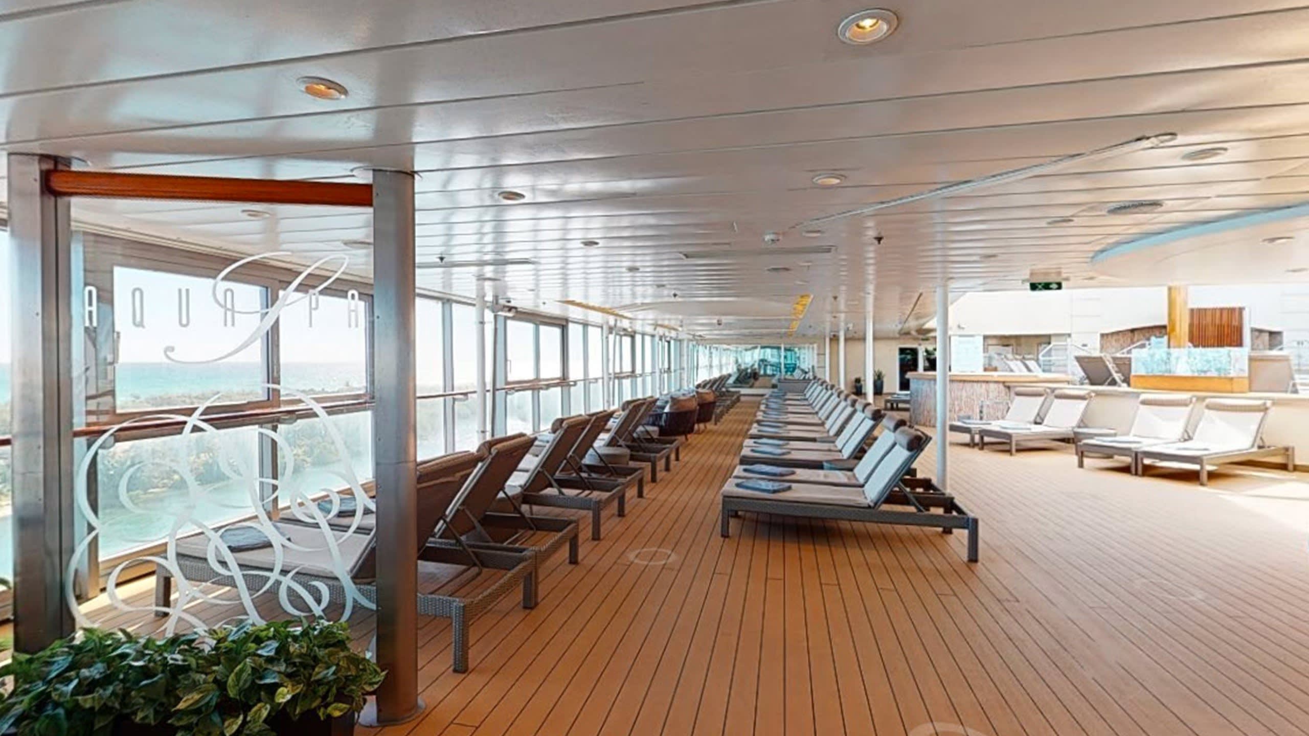 Solarium & Spa Café on Celebrity Summit