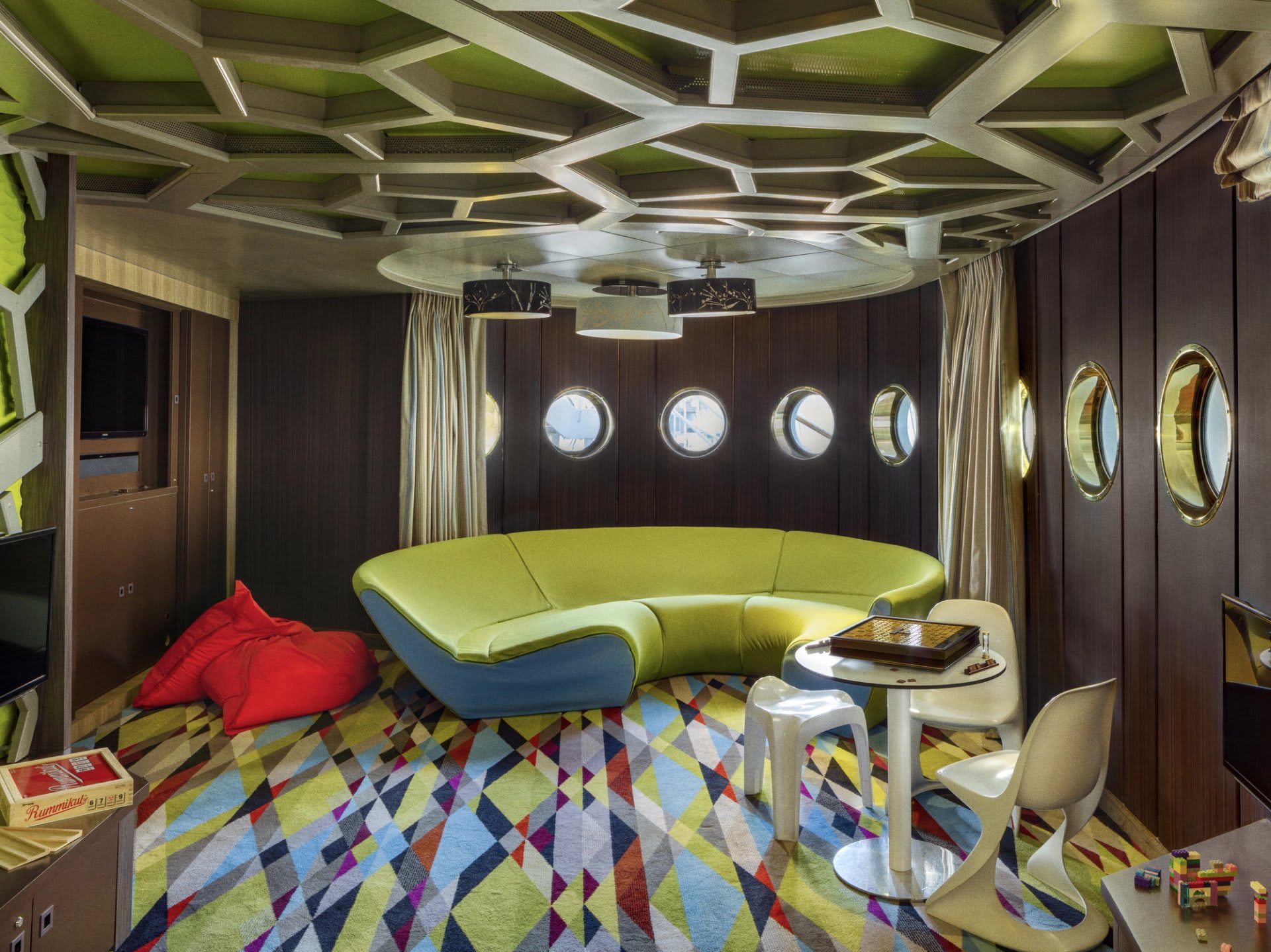Fantasia & Waves on Crystal Symphony