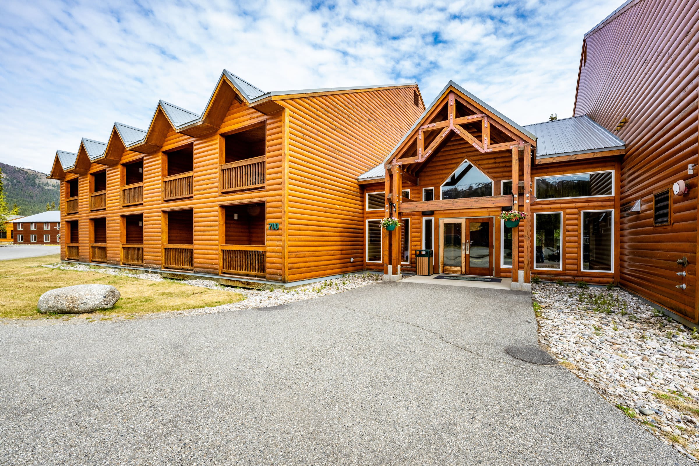 Denali Park Village Alaska cruisetour guide