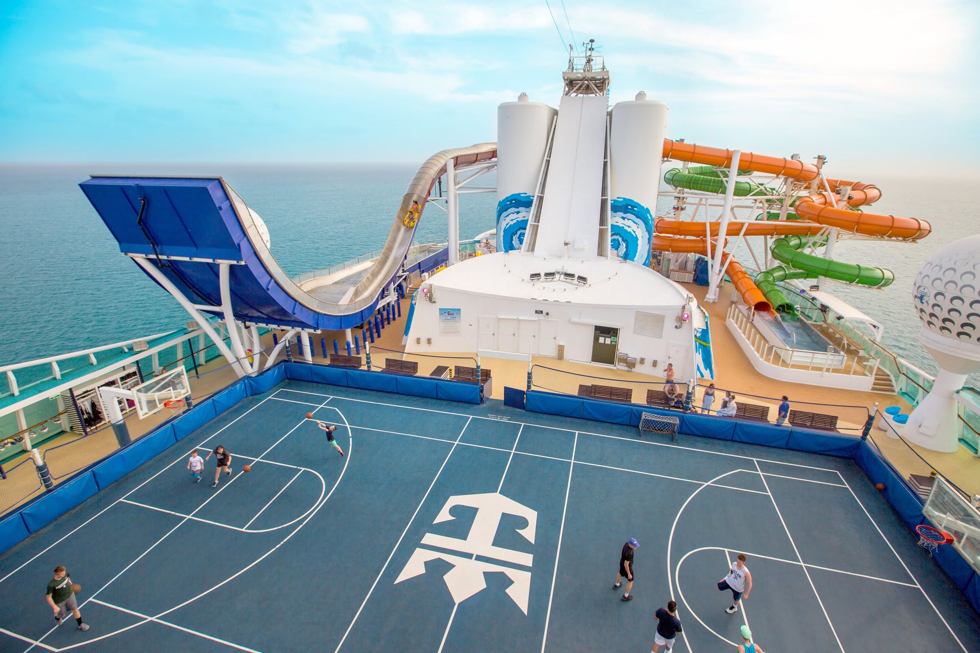 Tidal Wave, The Perfect Storm & FlowRider on Liberty of the Seas