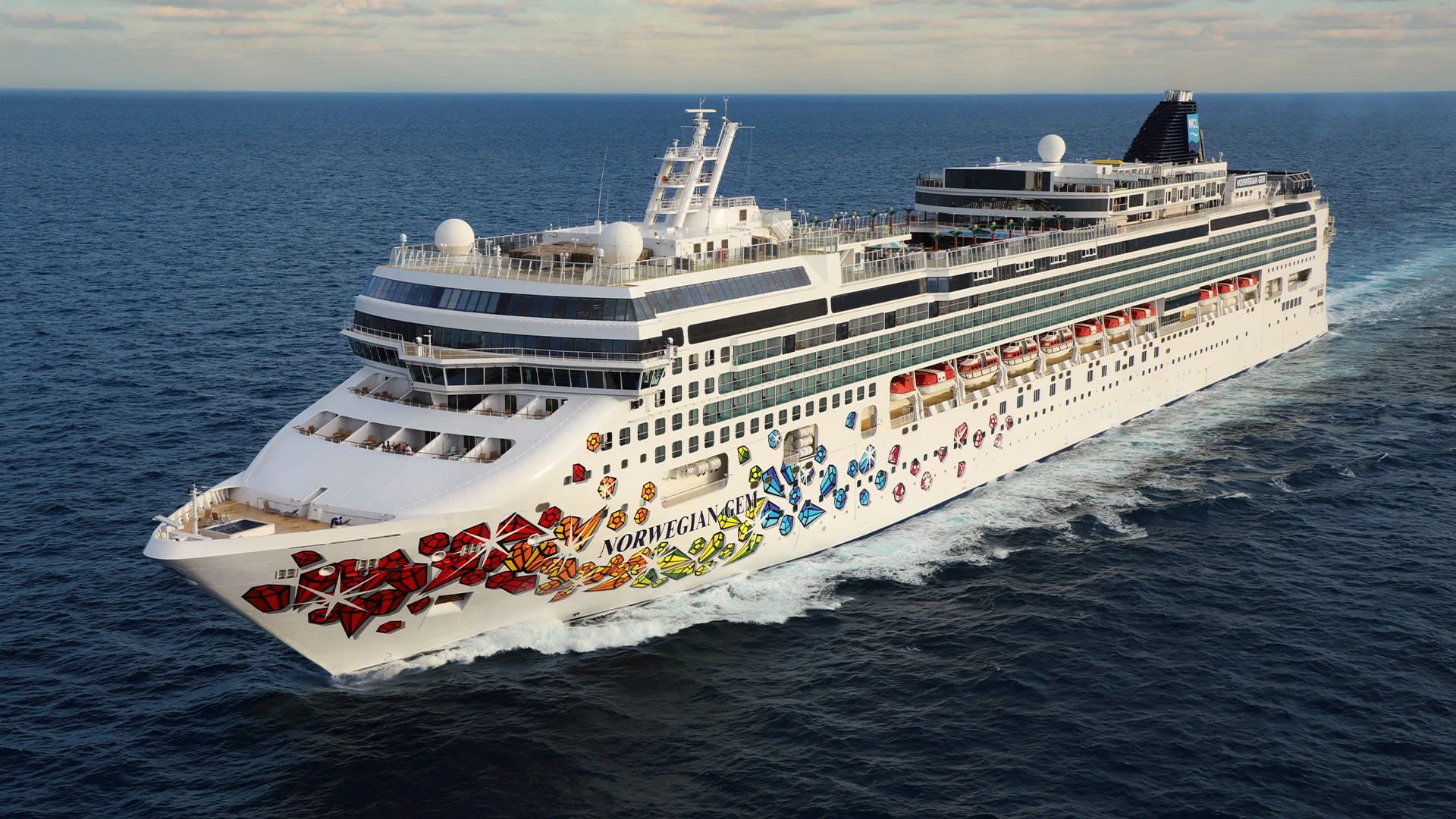 Norwegian Gem cruise ship