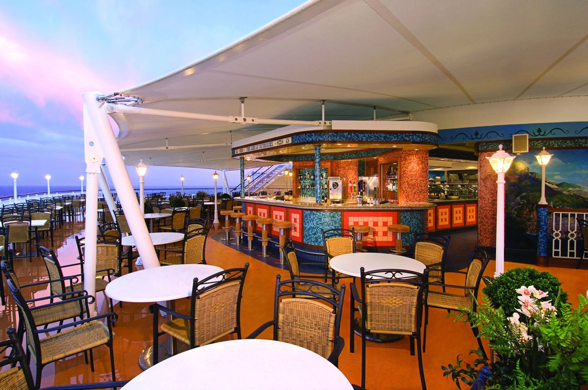 Garden Cafe & The Great Outdoors on Norwegian Jewel