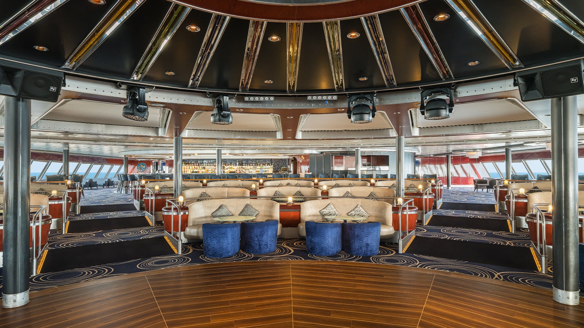 Spinnaker Lounge on Norwegian Pearl